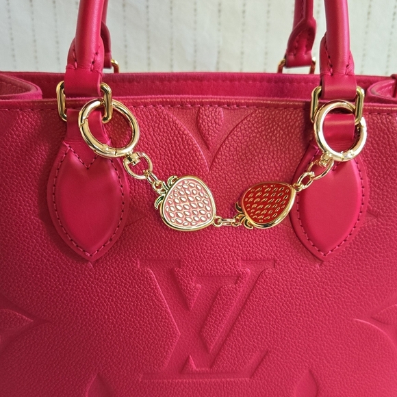 Gold-Plated Strawberry Chain Strap Extender – Bag Charm with 2 Strawberry Decals - Picture 2 of 3